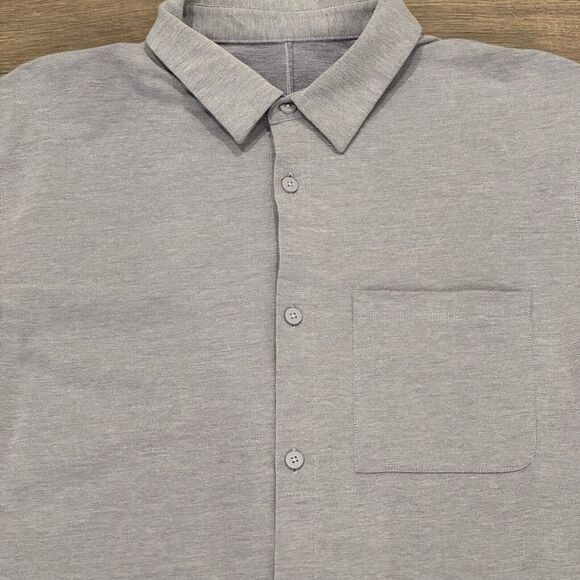 Men's Lululemon Long Sleeve Button Up Shirt Size Small Stretch Work Casual Blue - Picture 2 of 7